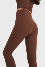 Load image into Gallery viewer, Feel Like Skin Elastic Waistband Yoga Leggings
