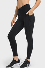Load image into Gallery viewer, V-Waist Yoga Leggings with Pockets
