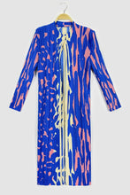 Load image into Gallery viewer, Printed Accordion Pleated One-Button Kimono

