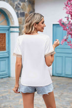 Load image into Gallery viewer, Contrast Trim Short Sleeve Plunge Blouse
