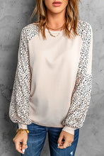 Load image into Gallery viewer, Leopard Raglan Sleeve Top
