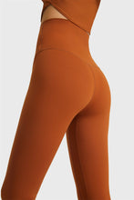 Load image into Gallery viewer, Feel Like Skin Elastic Waistband Yoga Leggings
