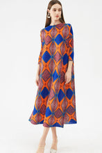 Load image into Gallery viewer, Geometrical Print Accordion Pleated Three-Quarter Sleeve Dress
