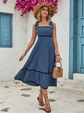 Load image into Gallery viewer, Contrast Trim Wide Strap Cami Dress
