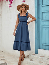 Load image into Gallery viewer, Contrast Trim Wide Strap Cami Dress
