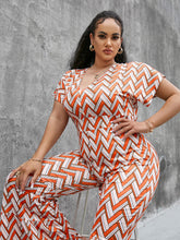 Load image into Gallery viewer, Plus Size Chevron Stripe Short Sleeve Jumpsuit
