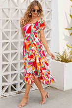 Load image into Gallery viewer, Printed Square Neck Short Sleeve Dress
