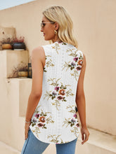 Load image into Gallery viewer, Eyelet Printed Notched Tank
