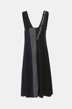 Load image into Gallery viewer, Contrast Pleated Zip-Back Pinafore Dress
