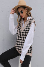 Load image into Gallery viewer, Houndstooth V-Neck Knit Vest
