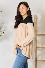 Load image into Gallery viewer, BOMBOM Contrast Long Sleeve Ruched Blouse
