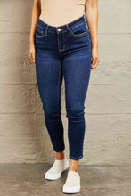 Load image into Gallery viewer, BAYEAS Mid Rise Slim Jeans
