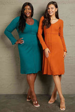 Load image into Gallery viewer, Culture Code Full Size Chevron Upper Bodycon Midi Dress
