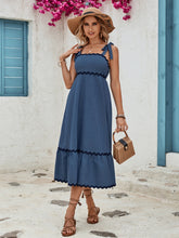 Load image into Gallery viewer, Contrast Trim Wide Strap Cami Dress
