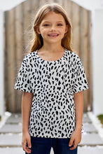 Load image into Gallery viewer, Girls Leopard Dropped Shoulder Tee
