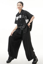 Load image into Gallery viewer, Contrast Button Front Curved Hem Shirt
