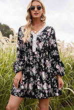 Load image into Gallery viewer, Floral Lace Trim Long Sleeve Dress
