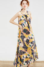 Load image into Gallery viewer, Printed Accordion Pleated Midi Dress
