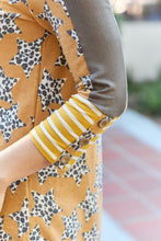 Load image into Gallery viewer, Celeste Design Full Size Leopard Star Contrast Top
