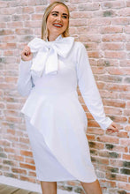 Load image into Gallery viewer, Bow Detail Long Sleeve Dress
