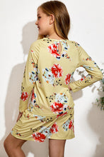 Load image into Gallery viewer, Girls Floral Long Sleeve Top and Shorts Set
