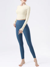 Load image into Gallery viewer, Round Neck Long Sleeve Active T-Shirt
