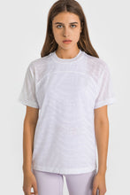 Load image into Gallery viewer, Breathable and Lightweight Short Sleeve Sports Top
