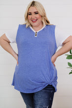 Load image into Gallery viewer, Plus Size Contrast Twisted Henley Tee
