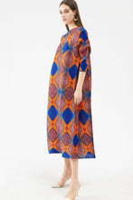 Load image into Gallery viewer, Geometrical Print Accordion Pleated Three-Quarter Sleeve Dress
