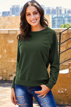 Load image into Gallery viewer, Round Neck Raglan Sleeve Exposed Seam Sweatshirt
