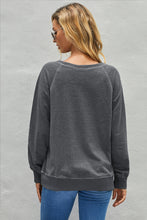 Load image into Gallery viewer, Round Neck Raglan Sleeve Exposed Seam Sweatshirt
