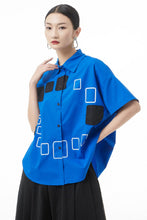 Load image into Gallery viewer, Contrast Button Front Curved Hem Shirt

