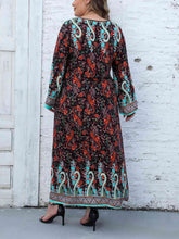 Load image into Gallery viewer, Plus Size Floral Tassel Round Neck Dress

