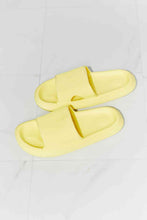 Load image into Gallery viewer, MMShoes Arms Around Me Open Toe Slide in Yellow
