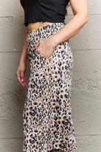 Load image into Gallery viewer, Ninexis Leopard High Waist Flowy Wide Leg Pants with Pockets
