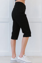 Load image into Gallery viewer, YMI Jeanswear Laura Petite Full Size Double-Button Denim Capris
