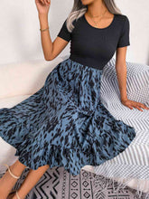 Load image into Gallery viewer, Printed Round Neck Ruffle Hem Dress
