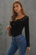 Load image into Gallery viewer, Contrast Lace Button Up Top
