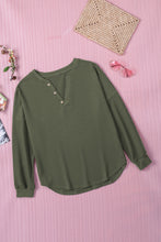 Load image into Gallery viewer, Button Detail Curved Hem Top
