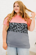 Load image into Gallery viewer, Plus Size Leopard Color Block T-Shirt
