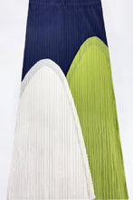 Load image into Gallery viewer, Tricolor Accordion Pleated Elastic Waist Skirt

