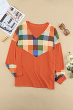 Load image into Gallery viewer, Plus Size Plaid V-Neck Spliced Top
