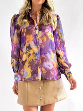 Load image into Gallery viewer, Floral Button Up Collared Neck Shirt
