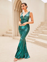 Load image into Gallery viewer, Sequin Spliced Mesh Sleeveless Dress
