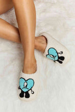 Load image into Gallery viewer, Melody Love Heart Print Plush Slippers
