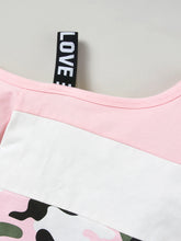 Load image into Gallery viewer, Girls Color Block Printed Cold-Shoulder Tee and Joggers Set
