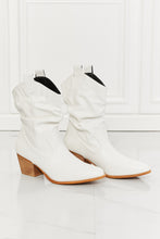 Load image into Gallery viewer, MMShoes Better in Texas Scrunch Cowboy Boots in White
