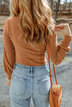 Load image into Gallery viewer, Scoop Neck Long Sleeve Top
