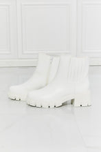 Load image into Gallery viewer, MMShoes What It Takes Lug Sole Chelsea Boots in White
