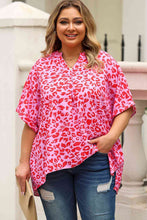 Load image into Gallery viewer, Plus Size Printed Notched Neck Half Sleeve Top
